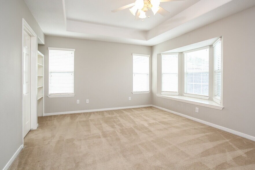Building Photo - 4723 Comal River Loop