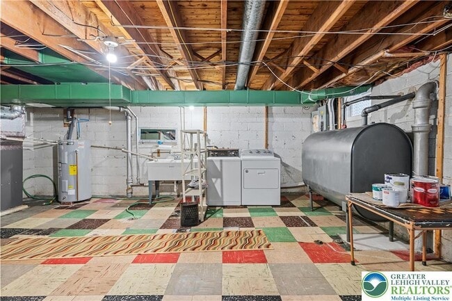 Building Photo - 732 N St Lucas St