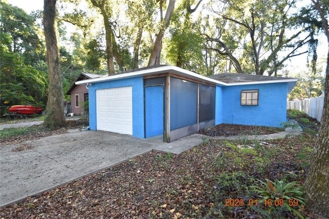 Building Photo - 5824 Grey St