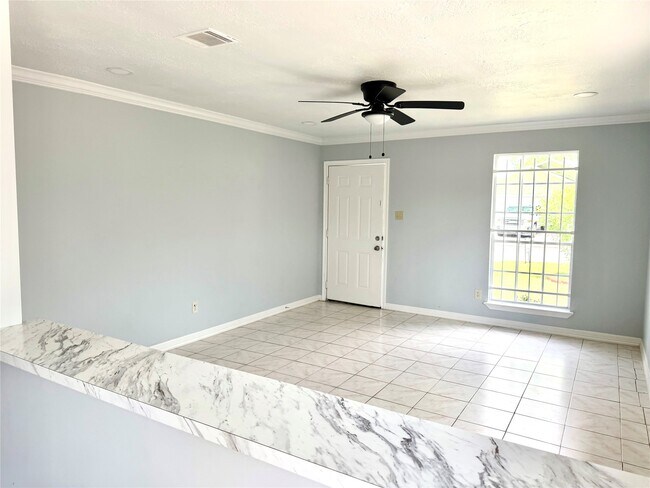 Building Photo - 718 Blue Rock Ct