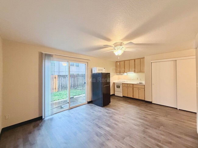 Building Photo - 4244 SW Laducer Pl