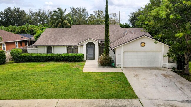 Building Photo - 2664 Yarmouth Dr