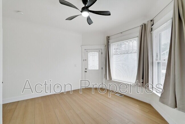 Building Photo - 241 N 12th St