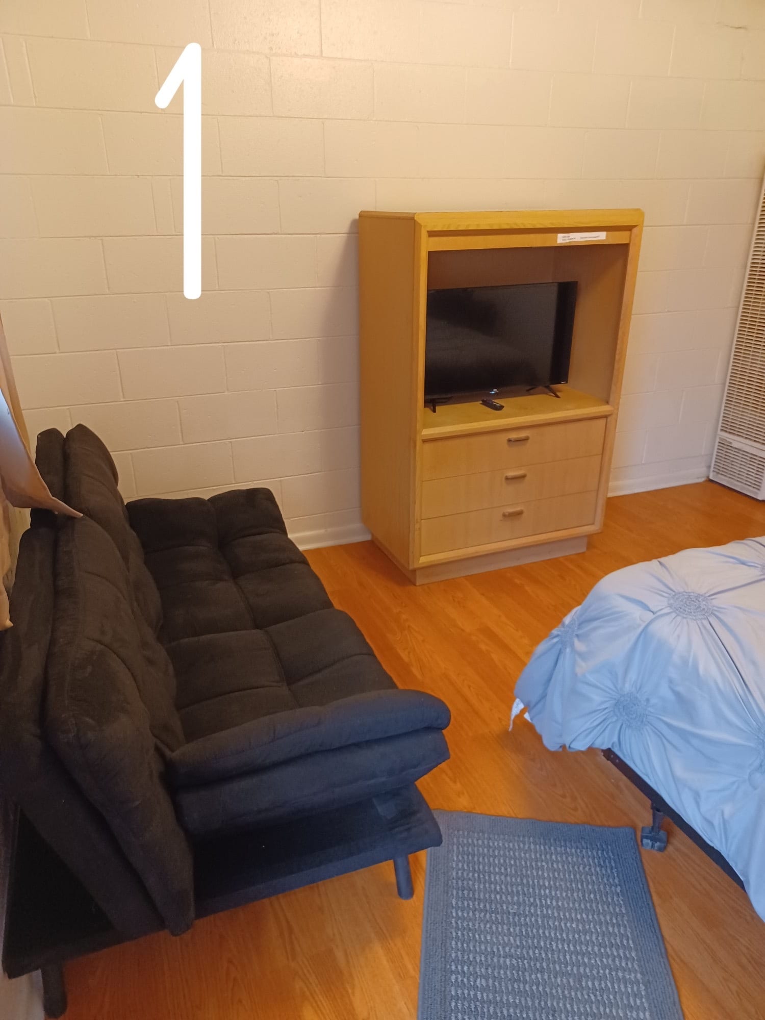 Building Photo - 518 11th St