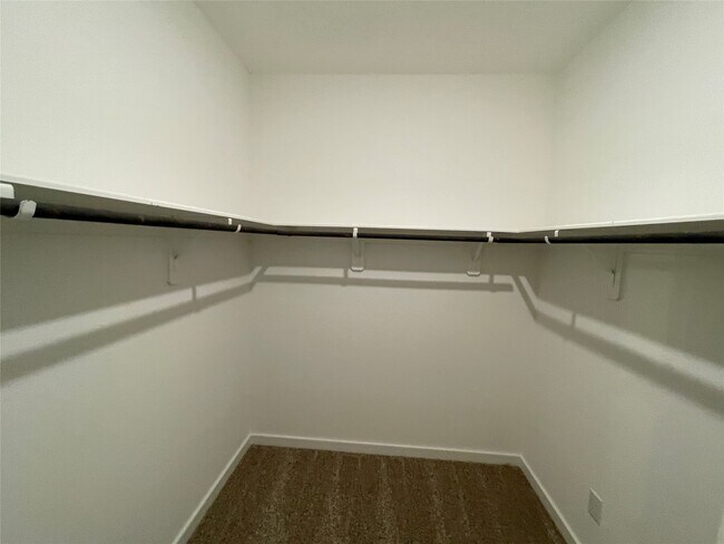 Building Photo - 9789 Grosbeak Ln