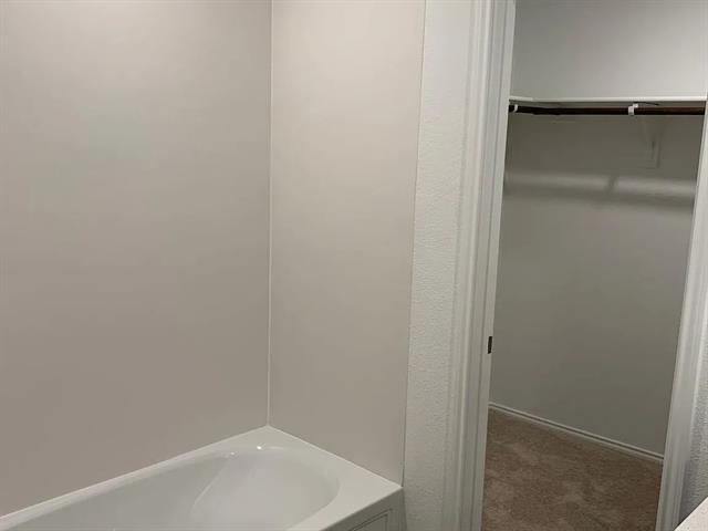 Building Photo - 621 Dashwood Dr