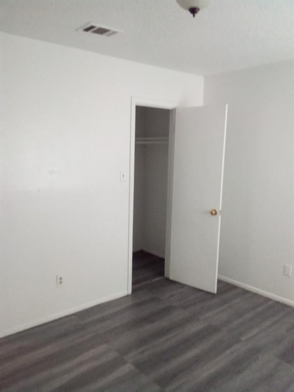 Building Photo - 8404 Riverstone Dr