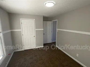 Building Photo - 2228 Elmo Ave