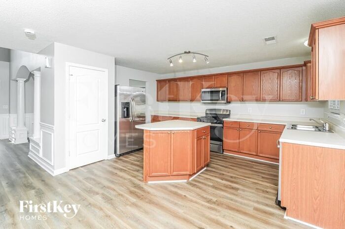 Building Photo - 4150 McBride Dr