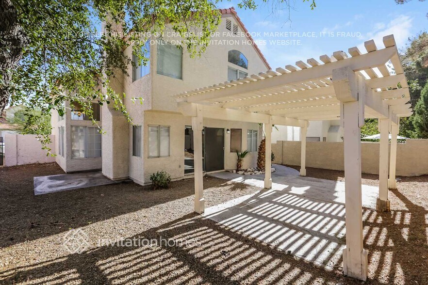 Building Photo - 3053 Reef View St