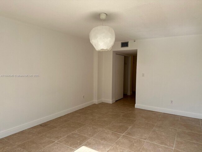 Building Photo - 20850 San Simeon Way