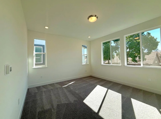 Building Photo - Breath-Taking Roseville 3/3 (Morgan Creek)-BRAND NEW!  See below for viewings!