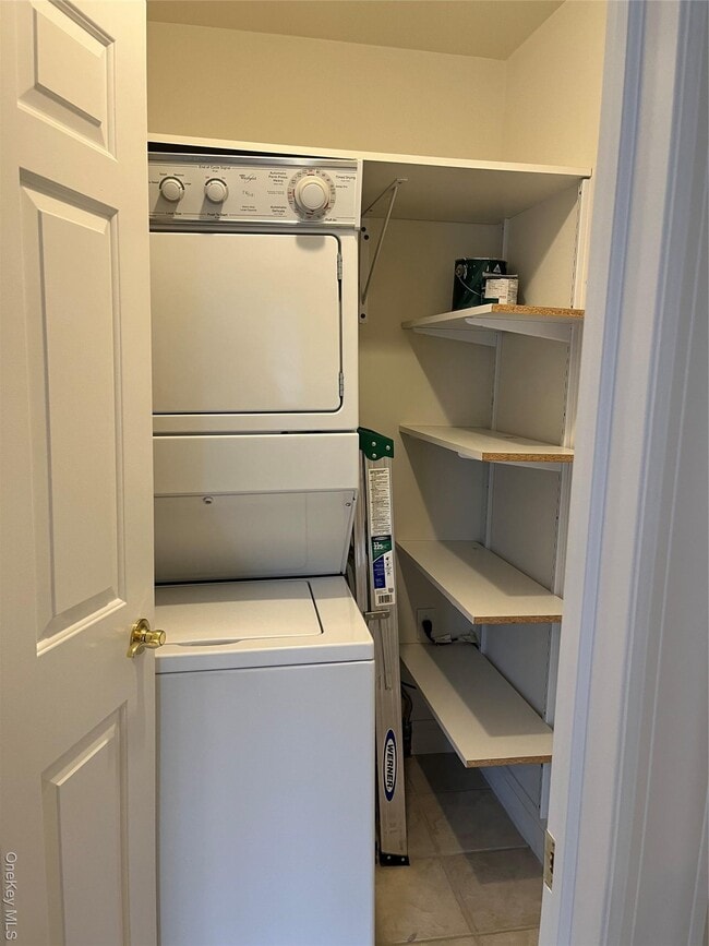 Building Photo - 912 Altessa Blvd