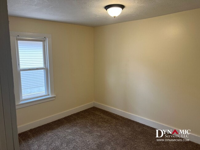 Building Photo - 3 Bedroom, 1 Bathroom House By Augustana &...