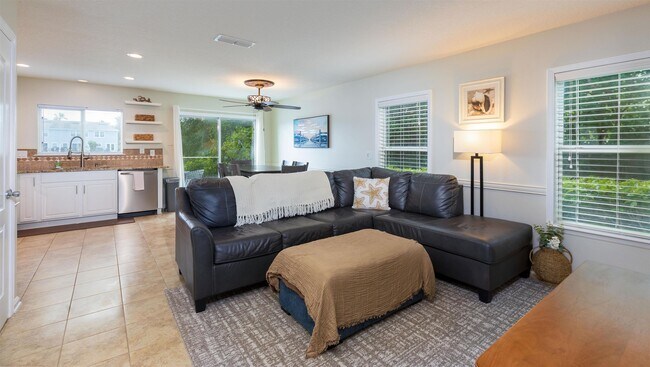 Building Photo - 58 Islander Cir