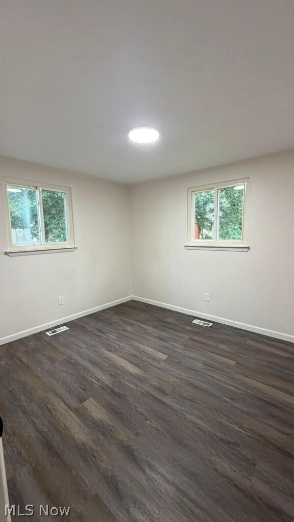 Building Photo - 5830 Beech Dr