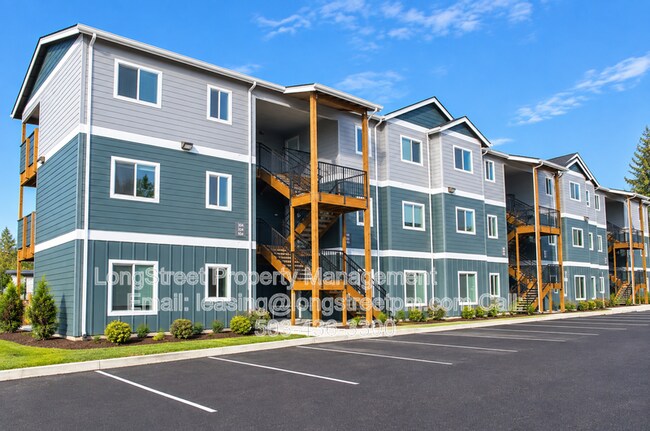 Building Photo - 3655 Pleasant View Dr NE