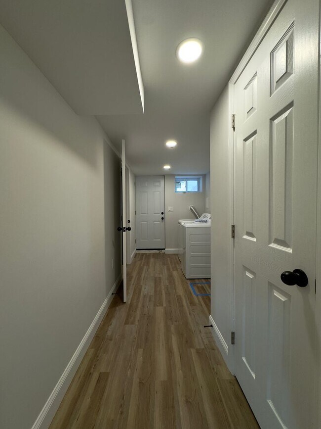 Building Photo - Spacious 3Bed/2Bath Townhome with Modern Amenities and Outdoor Space in Woodlawn MD