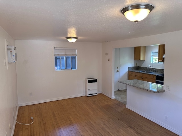 Building Photo - 115-112 Poplar Ave