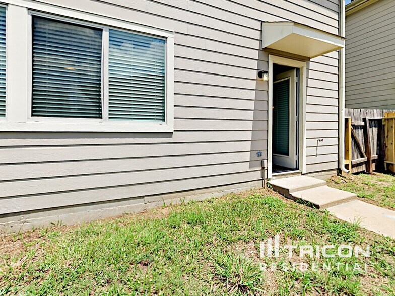 Building Photo - 20705 Patriot Park Ln
