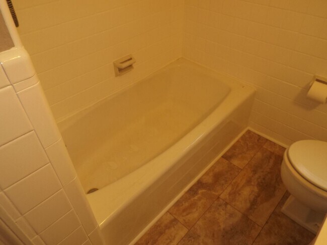 Building Photo - 3608 Gurley Dr