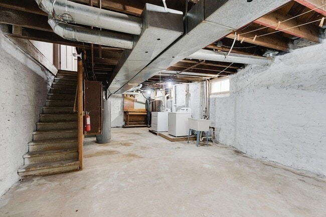 Building Photo - 519 Humboldt Ave