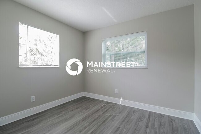 Building Photo - 3 Bedroom Pet-Friendly Home in Melbourne, FL with Main Street Renewal