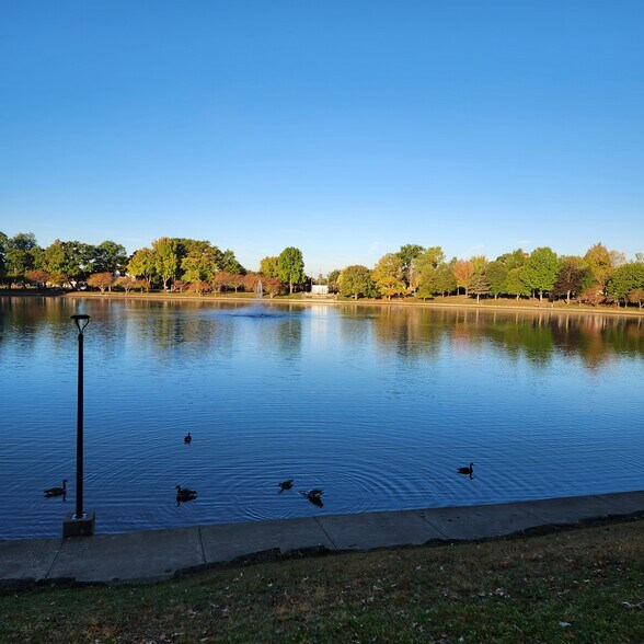 Building Photo - 212 1st St NW