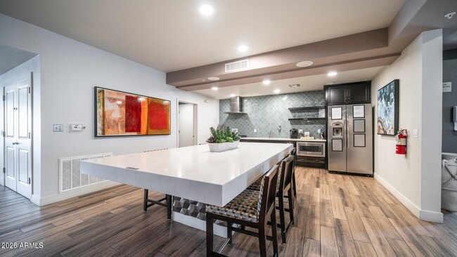 Building Photo - 2511 W Queen Creek Rd