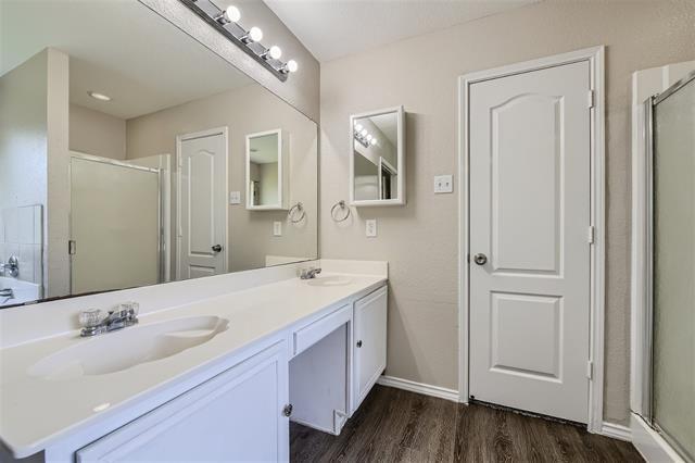 Building Photo - 6420 Sun Crest Ct