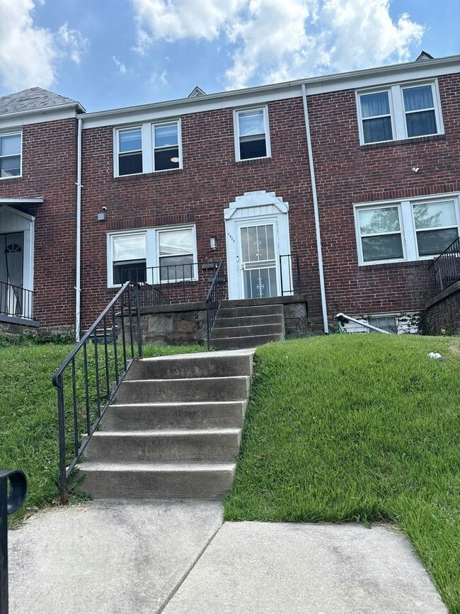 Primary Photo - 1543 Northwick Rd