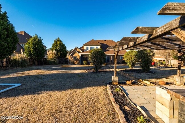 Building Photo - 204 Cashmere Ct