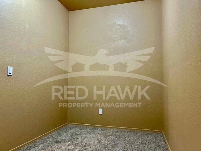 Building Photo - 879 S Phelps Dr