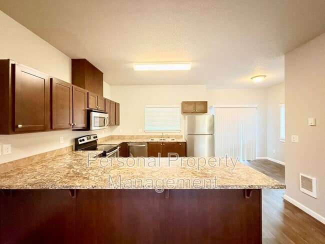 Building Photo - 12600 NE 49th St