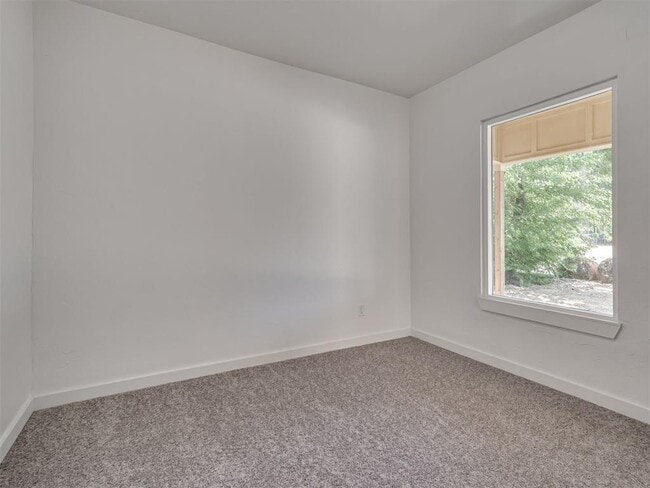 Building Photo - 1814 N Jordan Ave