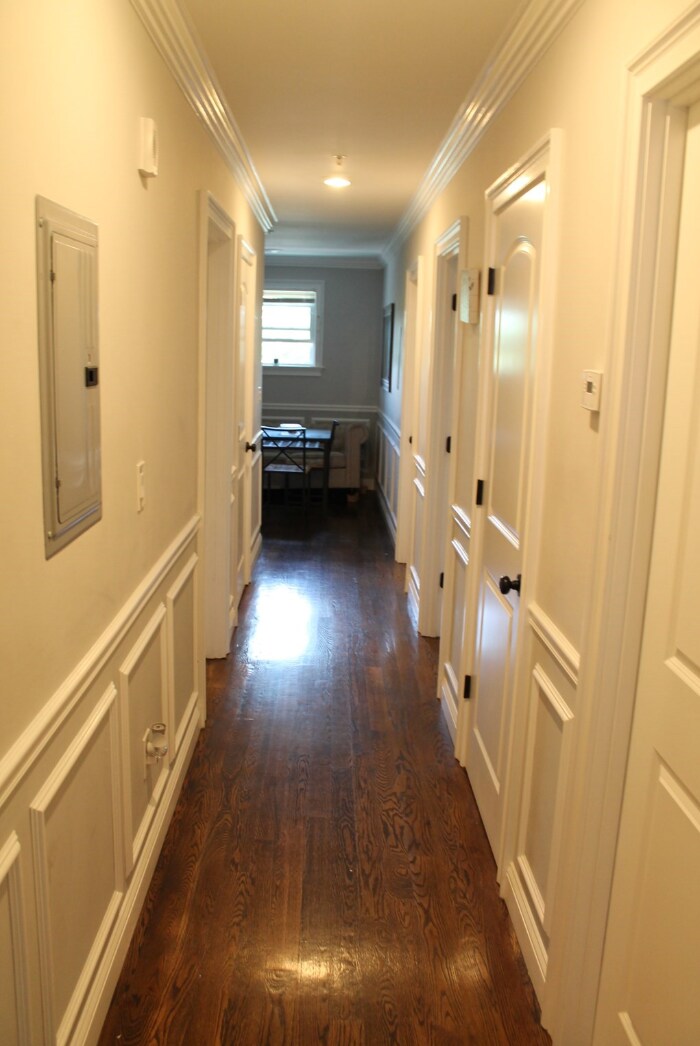 Building Photo - 32 Circuit St