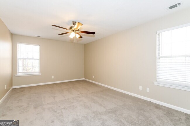 Building Photo - 235 Riverbrooke Terrace