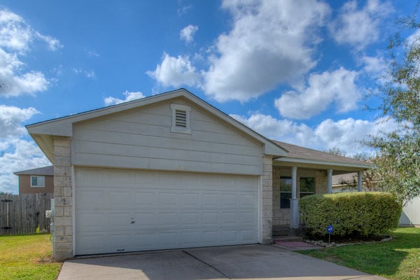 Building Photo - 8433 Alum Rock Dr