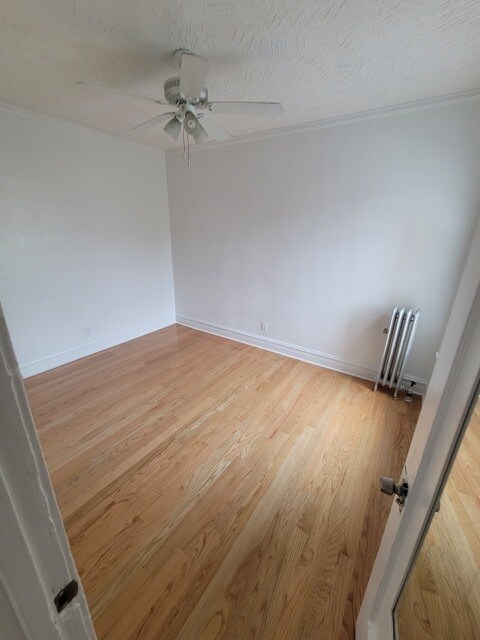 Building Photo - 6942 S Crandon Ave