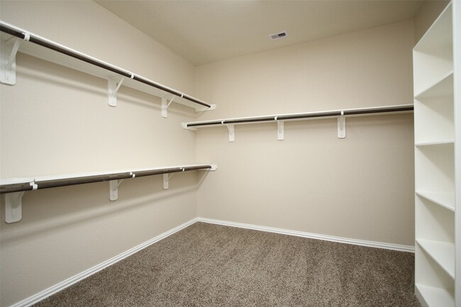 Building Photo - 162 Hearthshire Cir