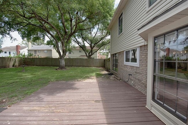 Building Photo - 2030 Cutter Dr