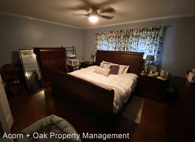 Building Photo - 3 br, 1.5 bath House - 3909 Browning Place