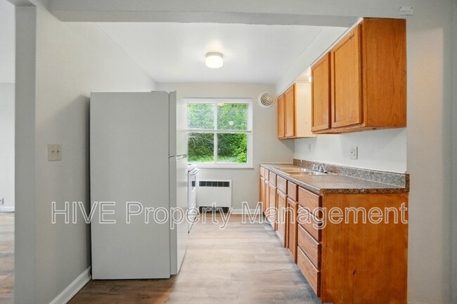 Building Photo - 3919 E Gatewood Ln