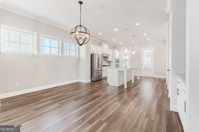Building Photo - 5051 Pinckney Ln