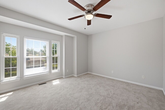 Building Photo - Spectacular Stonegate Living! Gorgeous 3-Bed Corner Finished Basement, Wet Bar, and Custom Marble...