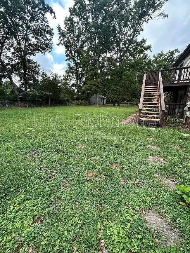 Building Photo - 11633 Olde Coach Dr