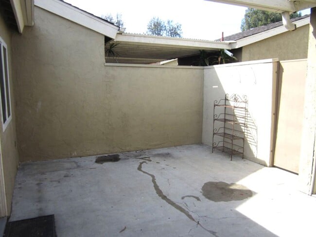 Building Photo - La Mesa "Near SDSU" Spacious 2BR/2BA Condo...