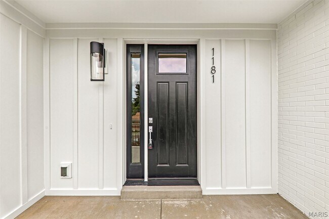 Building Photo - 1181 Noa Ln