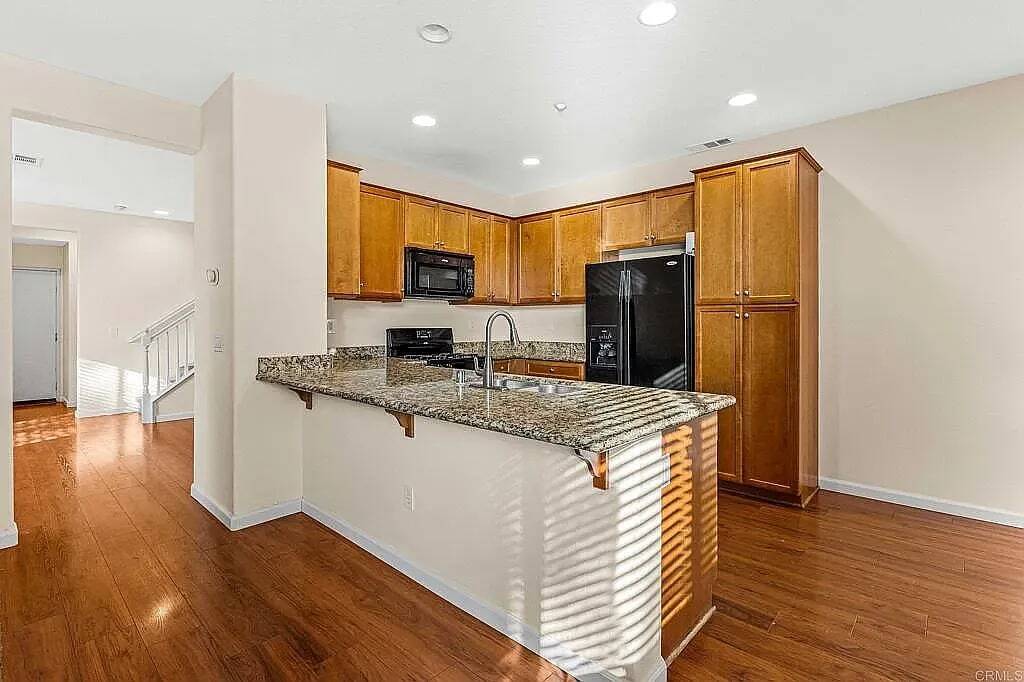 Building Photo - 27580 Darrington Ave