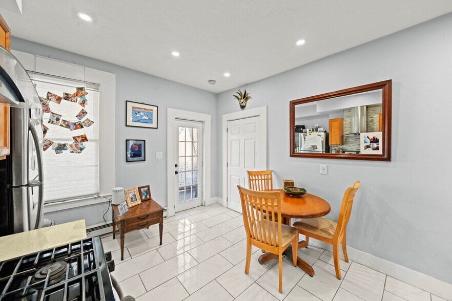 Building Photo - 150 Bremen St